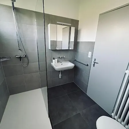 & Renovated - Near Train Station & Center Daire *